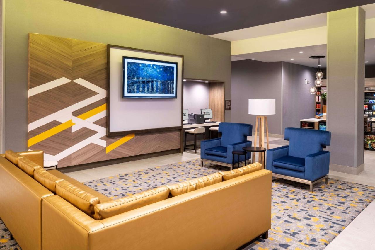 Hilton Garden Inn Pomona, Ca Bagian luar foto