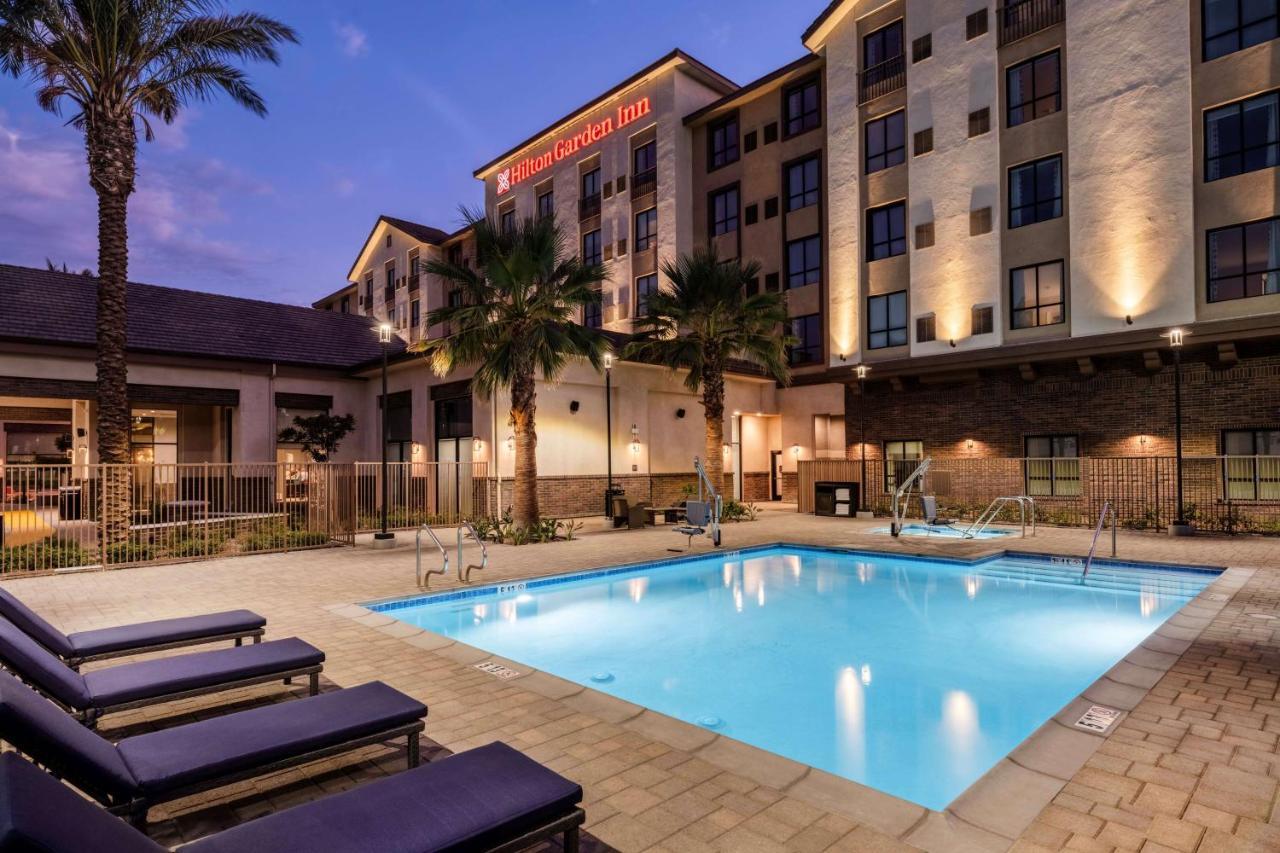 Hilton Garden Inn Pomona, Ca Bagian luar foto
