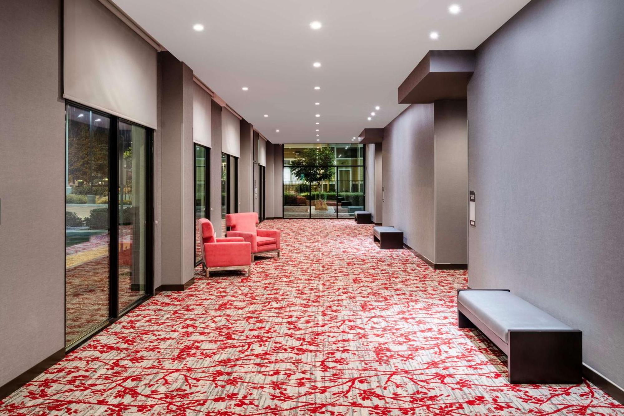Hilton Garden Inn Pomona, Ca Bagian luar foto
