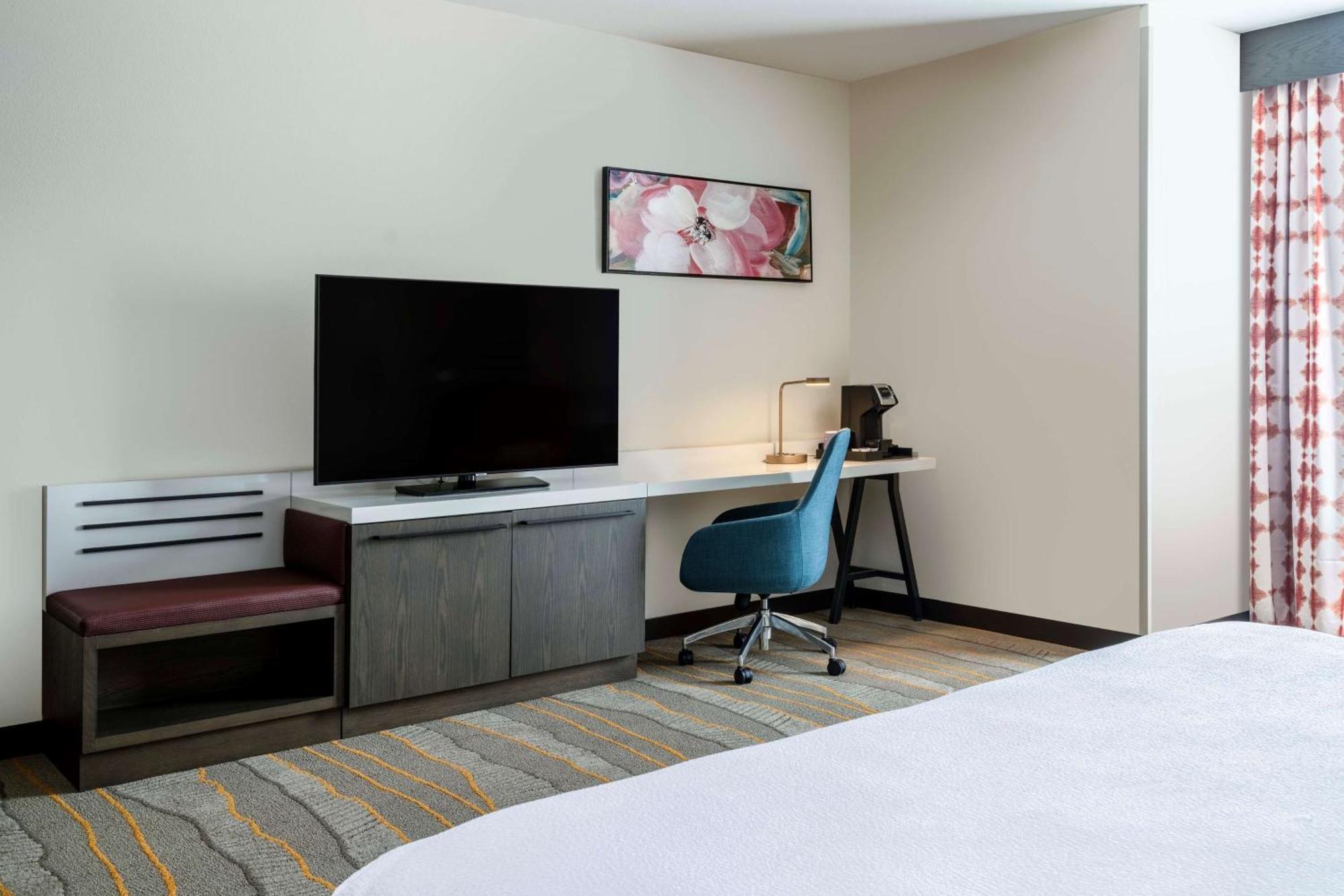 Hilton Garden Inn Pomona, Ca Bagian luar foto