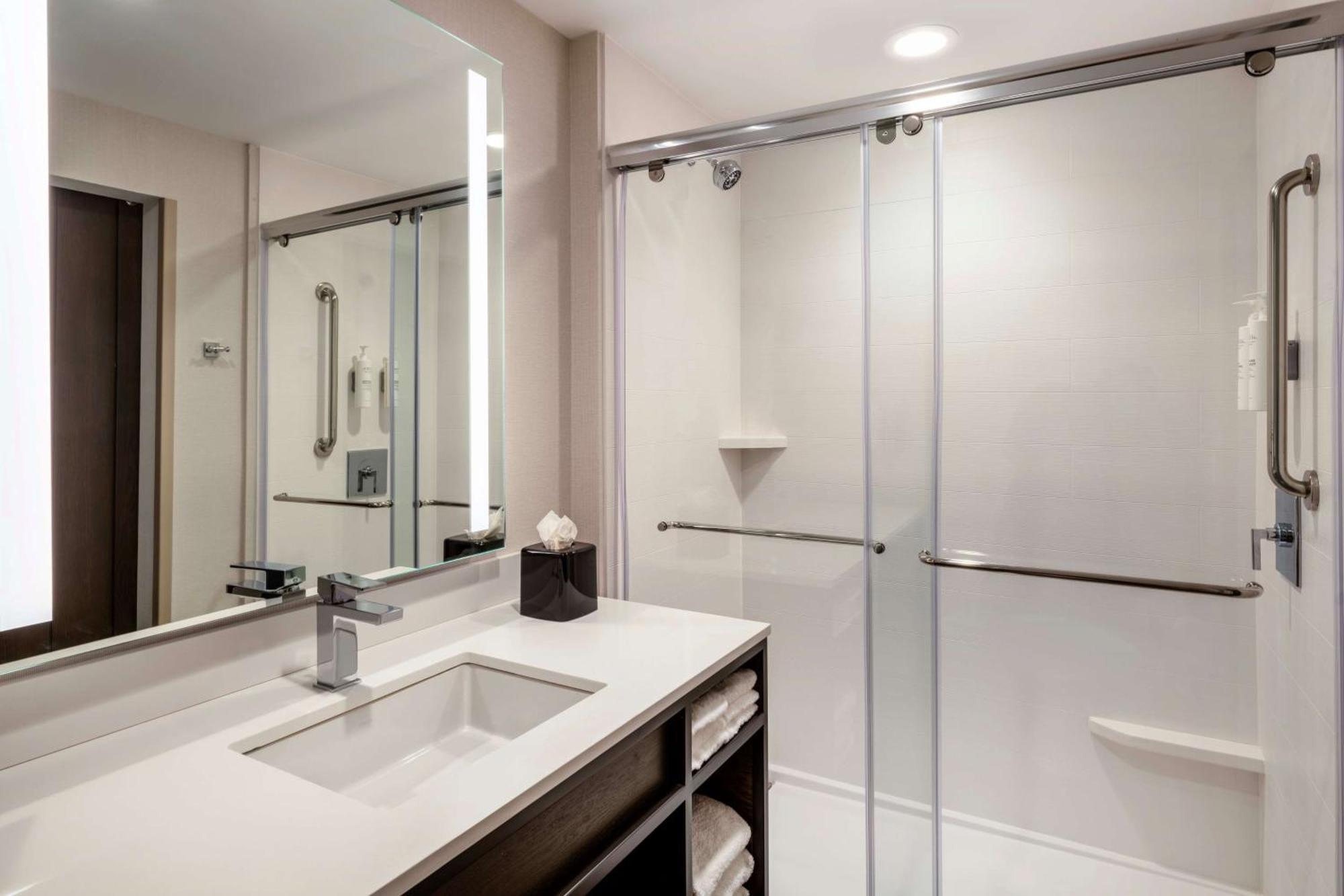 Hilton Garden Inn Pomona, Ca Bagian luar foto